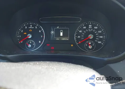 2017 Kia Sorento 2.4L Lx z USA, uszkodzony, nr VIN 5XYPGDA39HG326718